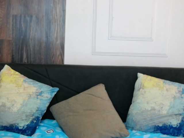 ArianaRhodes live cam preview