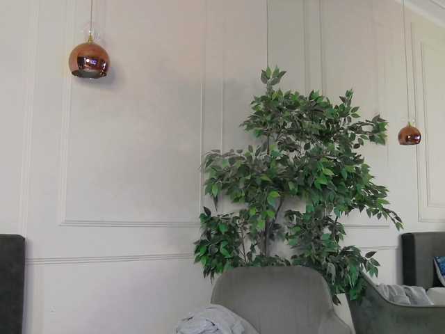 ArianaRhodes live cam preview