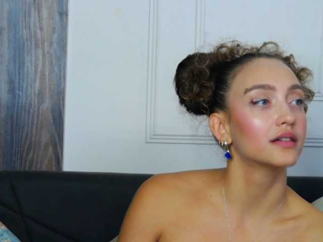 ArianaRhodes