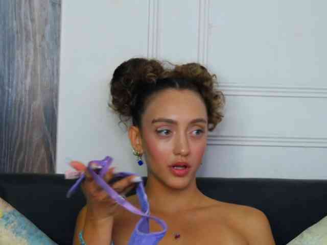 ArianaRhodes