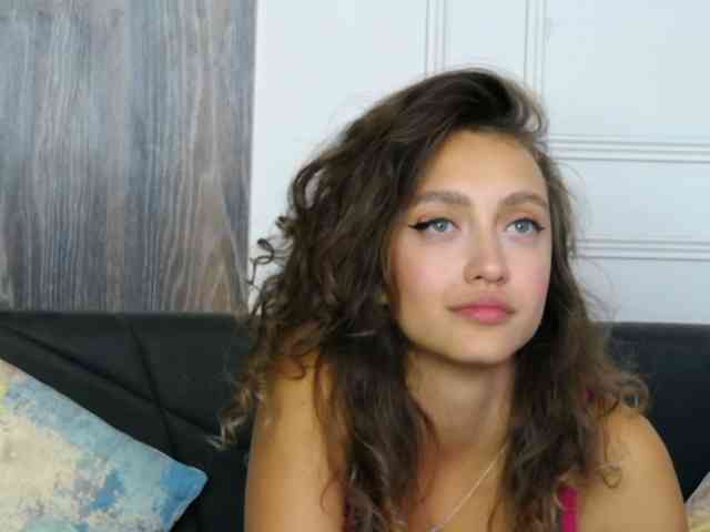 ArianaRhodes's webcam live show