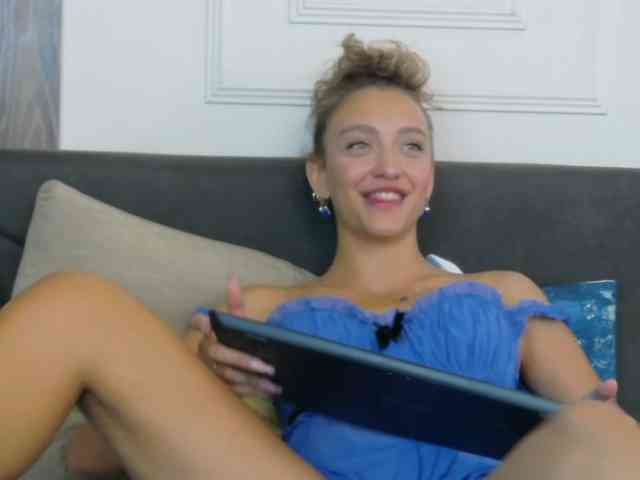 ArianaRhodes