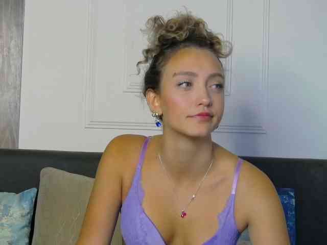 ArianaRhodes