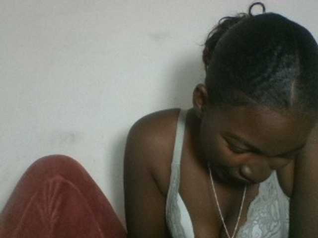 Aniah live cam on BongaCams