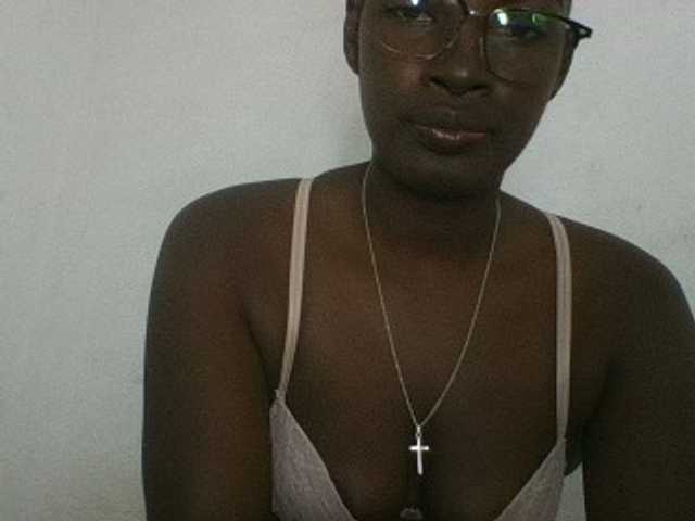 Aniah webcam