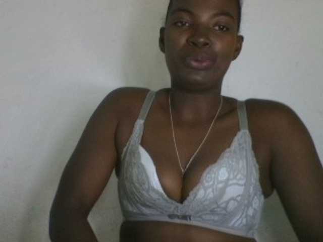 Aniah live cam
