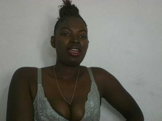 Aniah webcam
