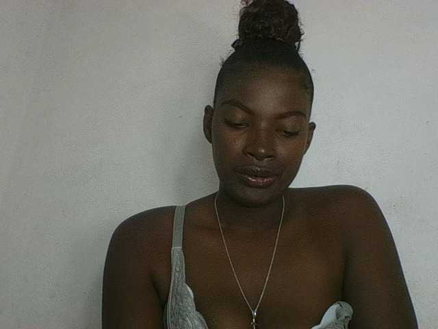 Aniah webcam