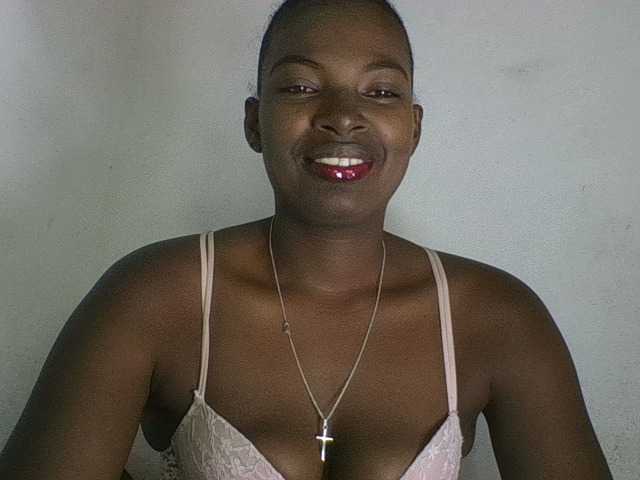Aniah live cam on BongaCams