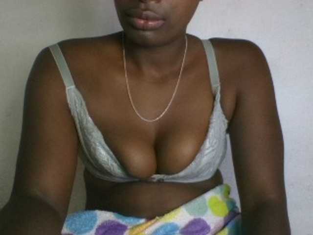 Aniah live cam
