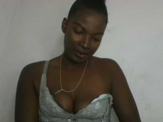Aniah webcam