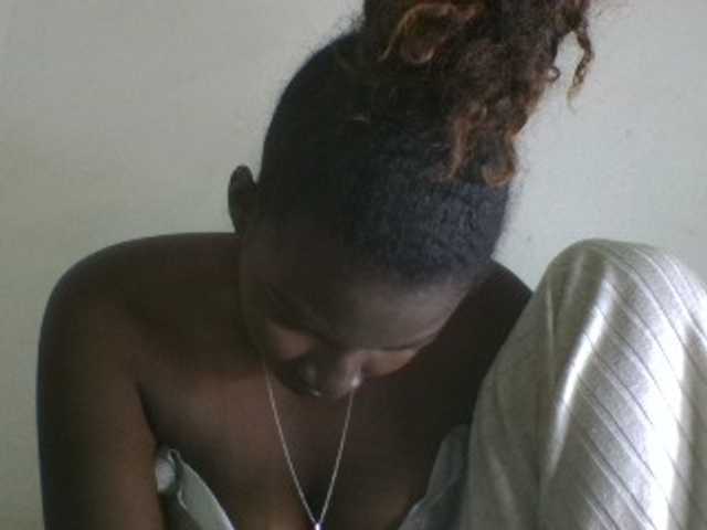 Aniah live cam