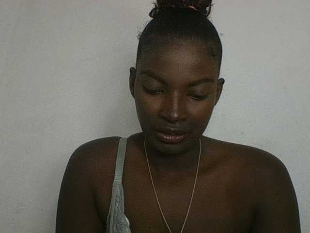 Aniah webcam