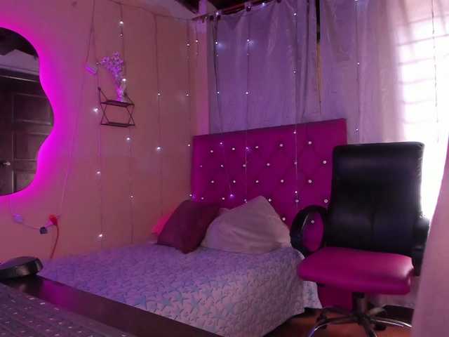 AlanaSalem live cam on BongaCams