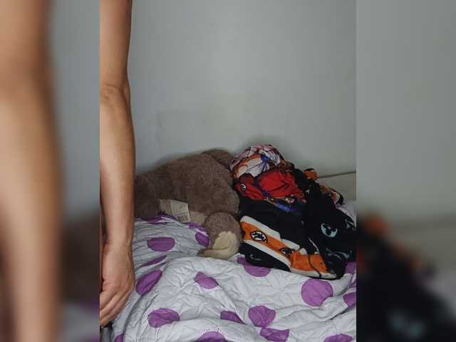 Malu12 live cam on BongaCams