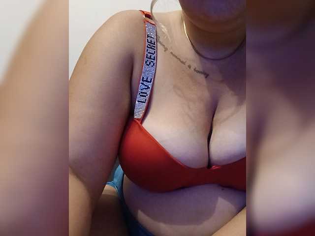GreeekSirina webcam