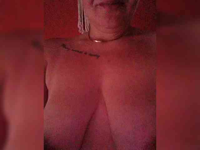 GreeekSirina webcam