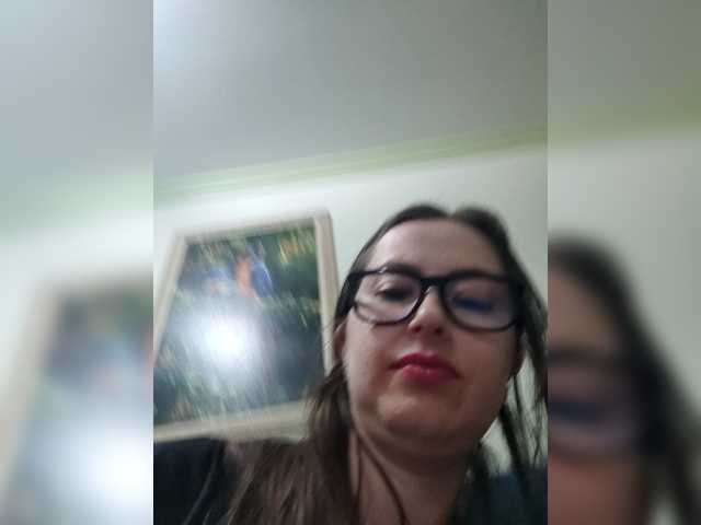 SuzaniLouize live cam on BongaCams