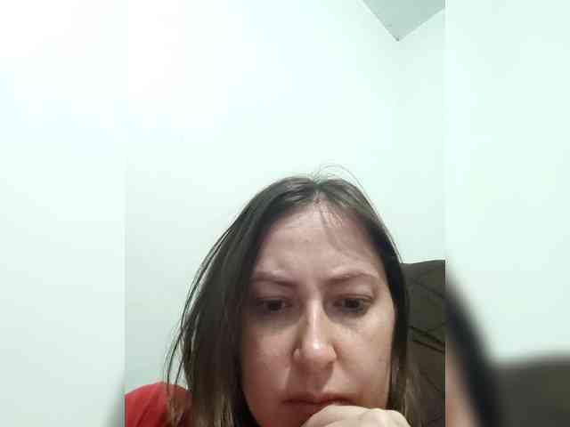 SuzaniLouize webcam