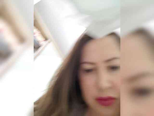 Modelo: SuzaniLouize