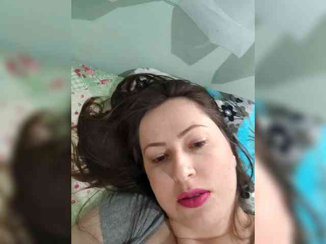 Modelo: SuzaniLouize