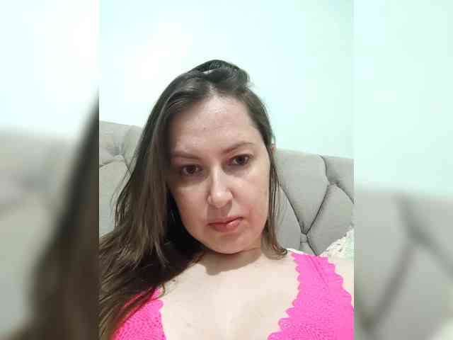 Modelo: SuzaniLouize