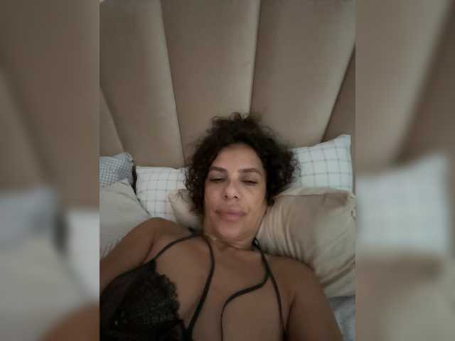 LadyVelvet22 live cam