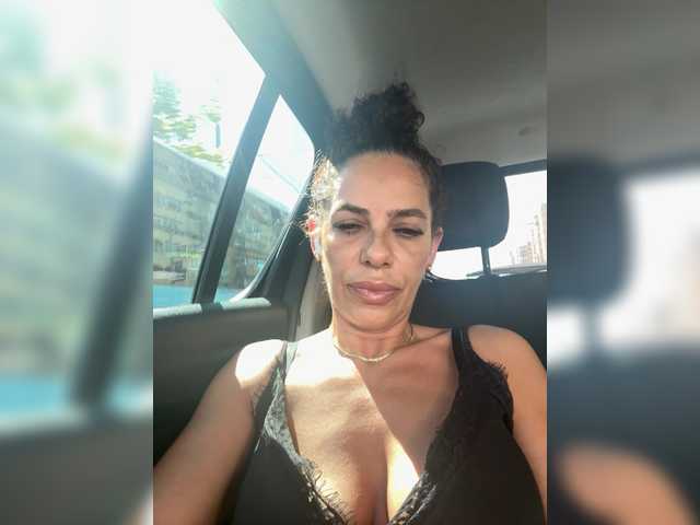 LadyVelvet22 live cam on BongaCams