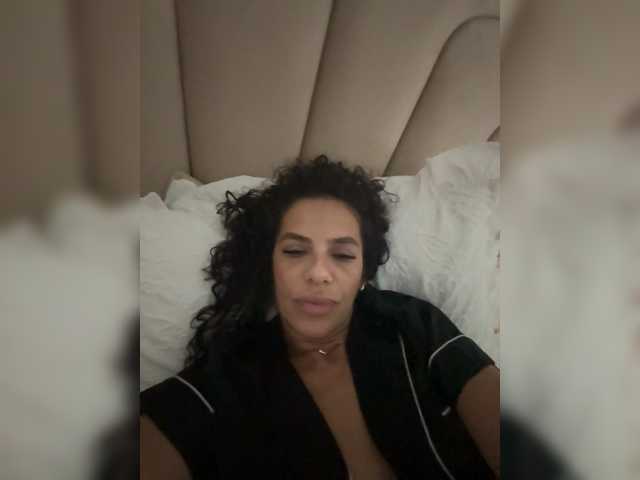 LadyVelvet22 live cam on BongaCams