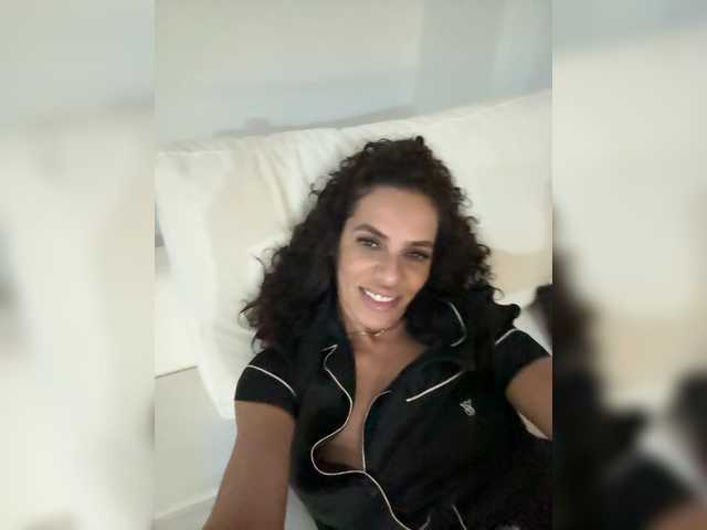 LadyVelvet22 live cam on BongaCams
