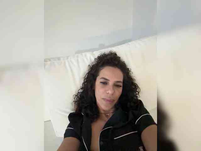 LadyVelvet22 webcam
