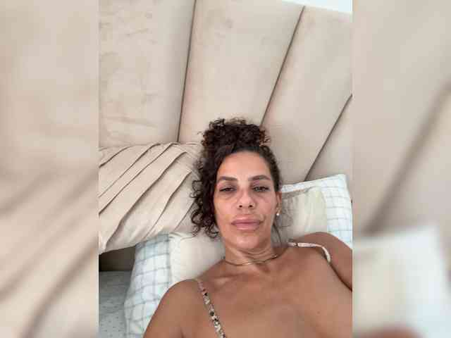 Modèle: LadyVelvet22