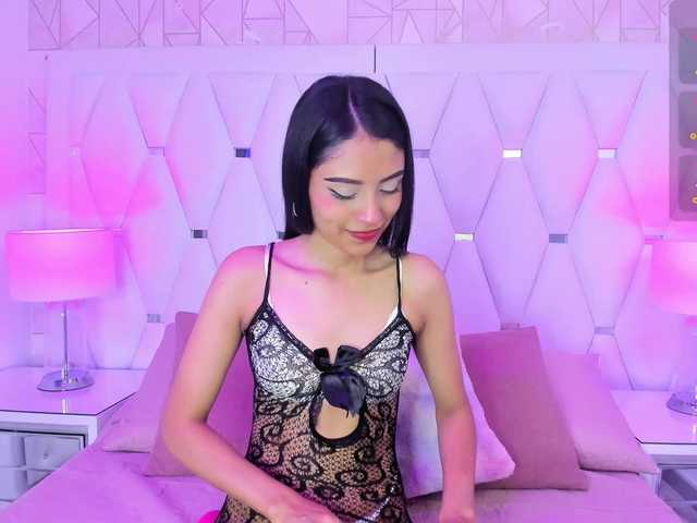 WickedZoe live cam on BongaCams