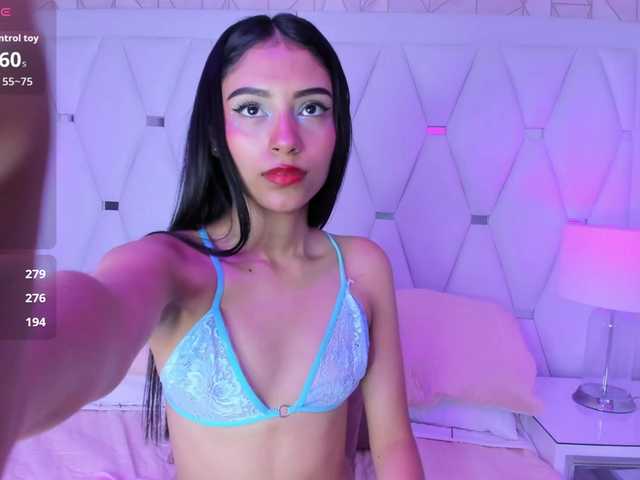 WickedZoe live cam on BongaCams
