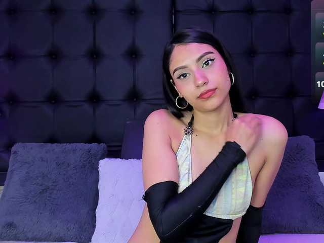 WickedZoe live cam on BongaCams