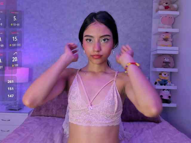 WickedZoe webcam
