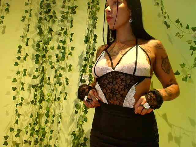 Modelo: ZariaPopovska