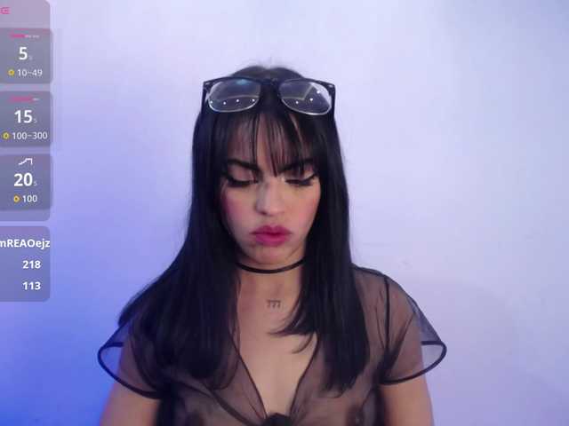 Sharlottessence live cam