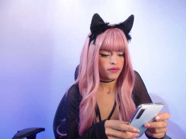 Sharlottessence