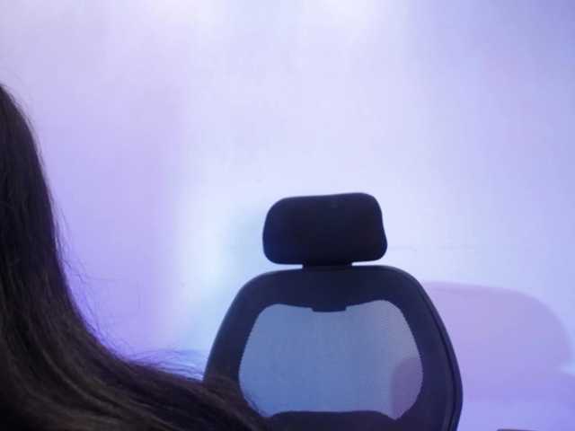 Sharlottessence live cam on BongaCams