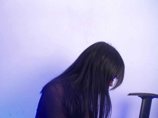 Sharlottessence live cam on BongaCams