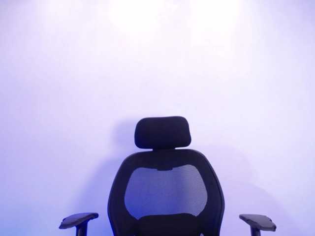 Sharlottessence live cam on BongaCams