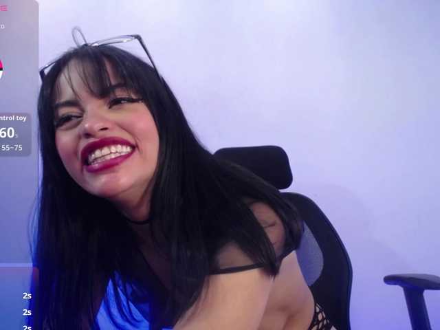 Sharlottessence webcam