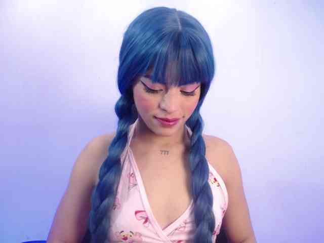 Sharlottessence webcam