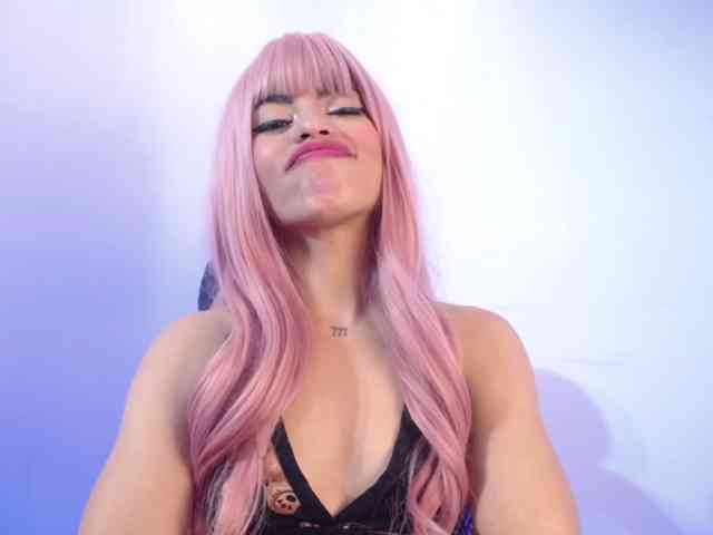 Sharlottessence