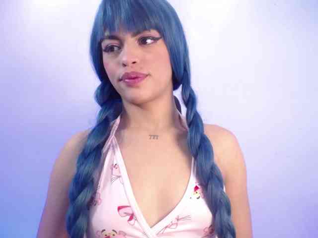 Sharlottessence webcam