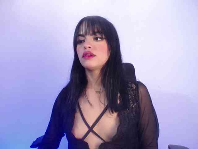Sharlottessence webcam