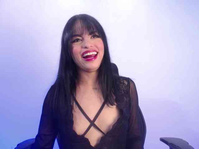 Sharlottessence webcam
