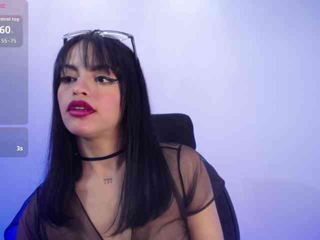 Sharlottessence webcam
