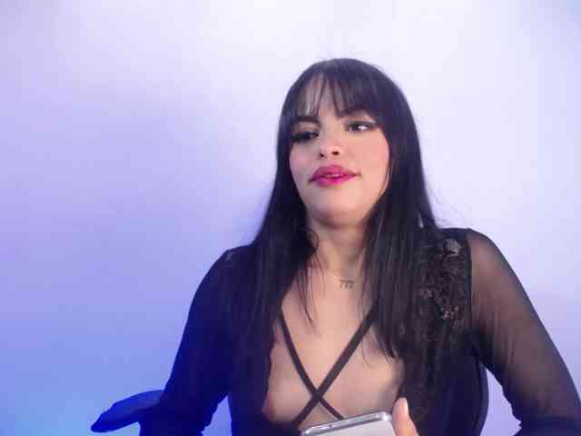 Sharlottessence webcam